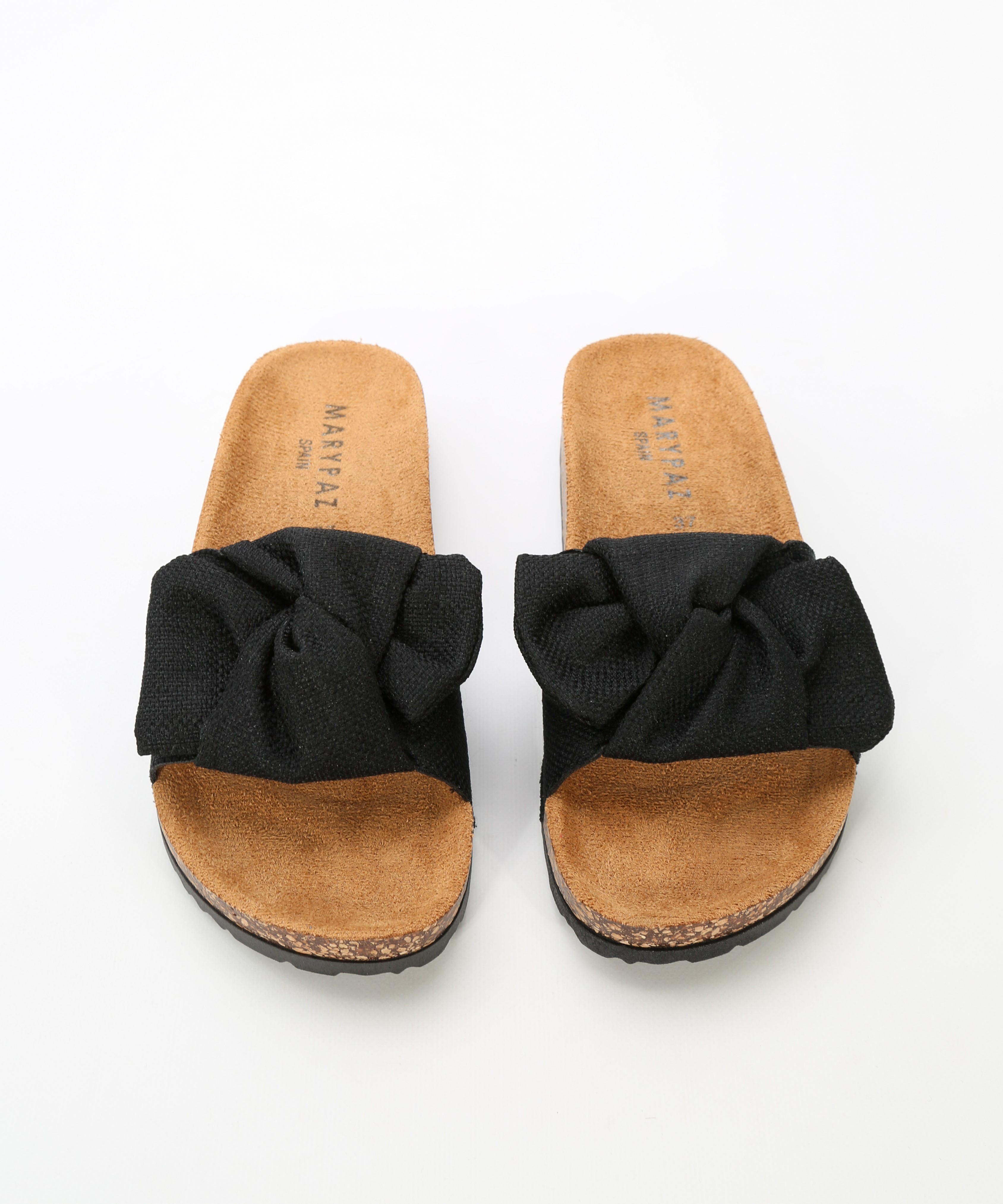 Sand&aacute;lia rasa la&ccedil;o